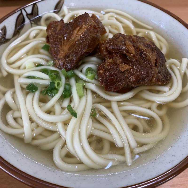 ソーキそば(お食事処　ひろちゃん )