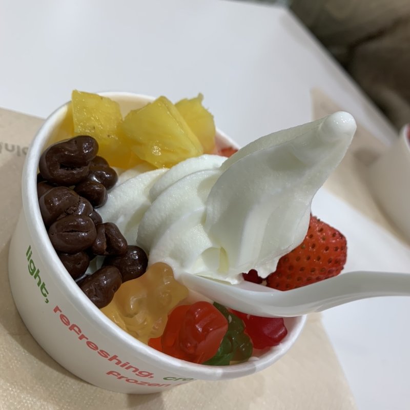 フローズンヨーグルト　トッピング(ピンクベリー ららぽーと立川立飛店 （pink berry）)