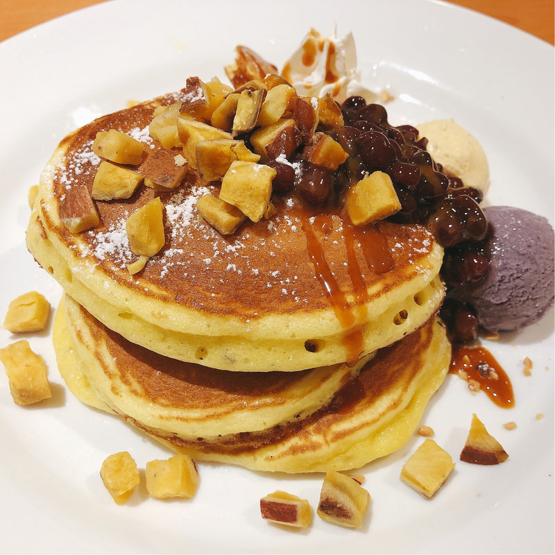 紫芋のパンケーキ(デニーズ中野坂上店)