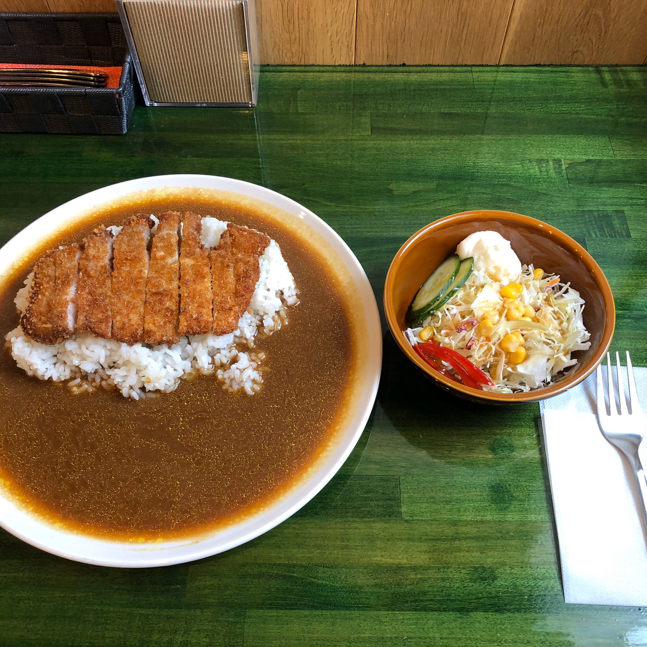 食品サンプル　カツカレー　カレー　サラダ 食品サンプル カツカレー カレー サラダ - メルカリ