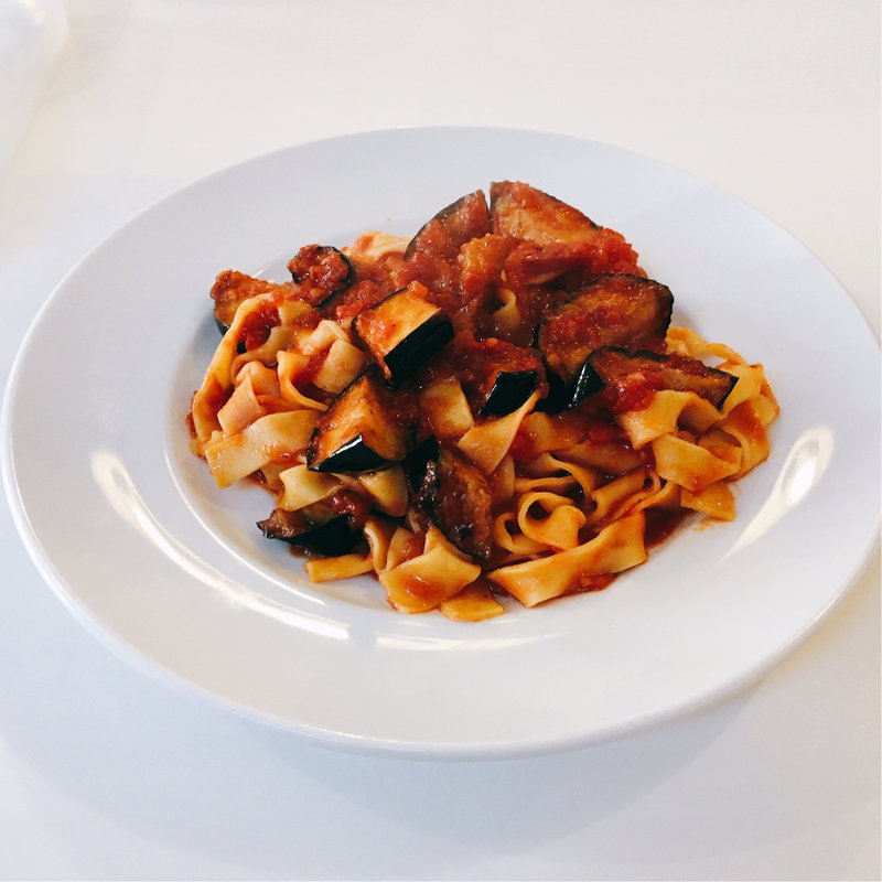 なすとオーガニックトマトソース　フィットチーネ(パスタファクトリーファーマーズ)