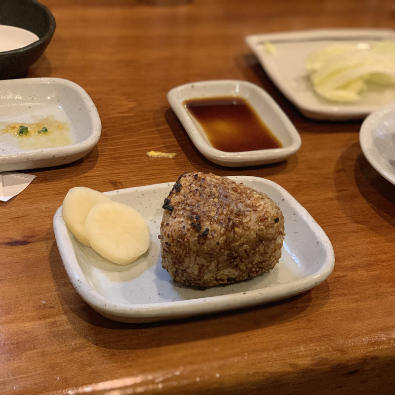 焼きおにぎり(炭火焼とり 萬作)