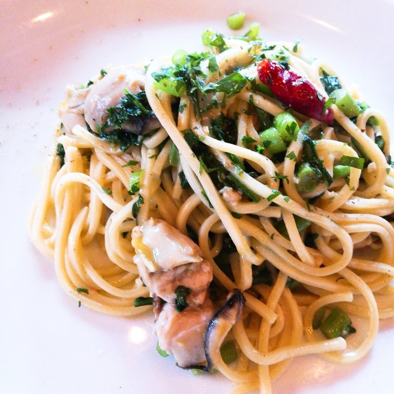 牡蠣と春菊のアーリオオーリオ(ビストロ チック （Bistro Chick）)