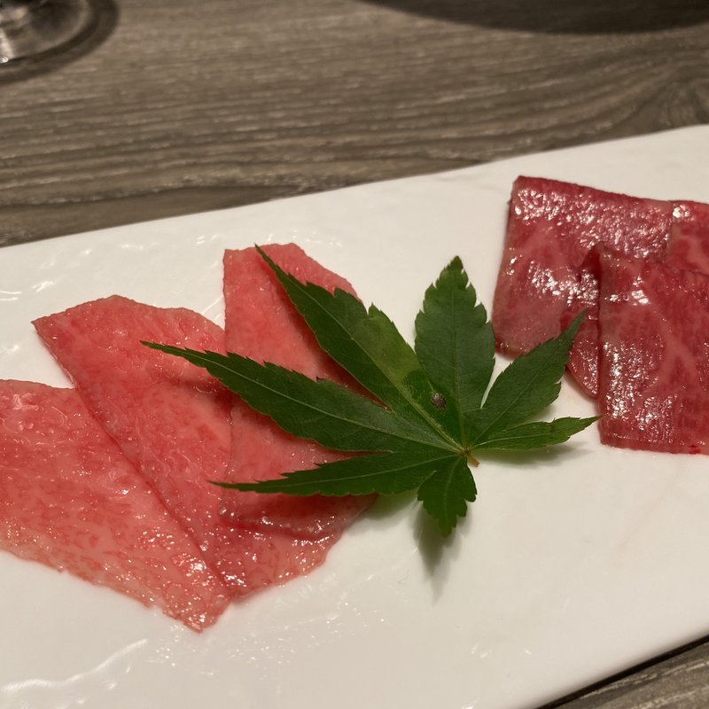 肉刺し(牛牛 麻布十番)