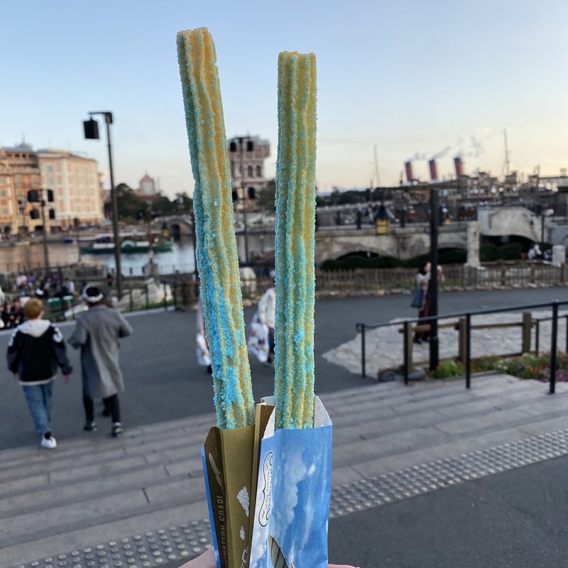 パイナップルチュロス(ディズニーシー ザンビーニ・ブラザーズリストランテ)