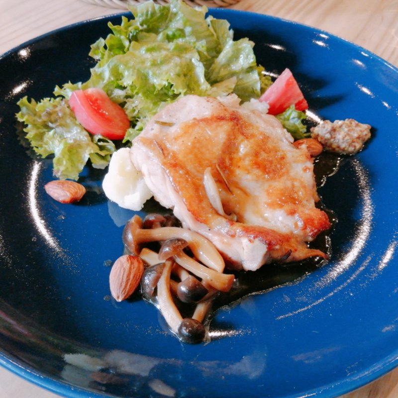 本日の鶏料理　鶏のロティ(Brassrie Sawa)