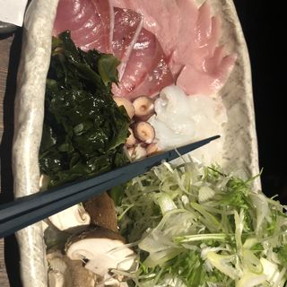 鰤しゃぶ(魚まみれ眞吉　新橋店)
