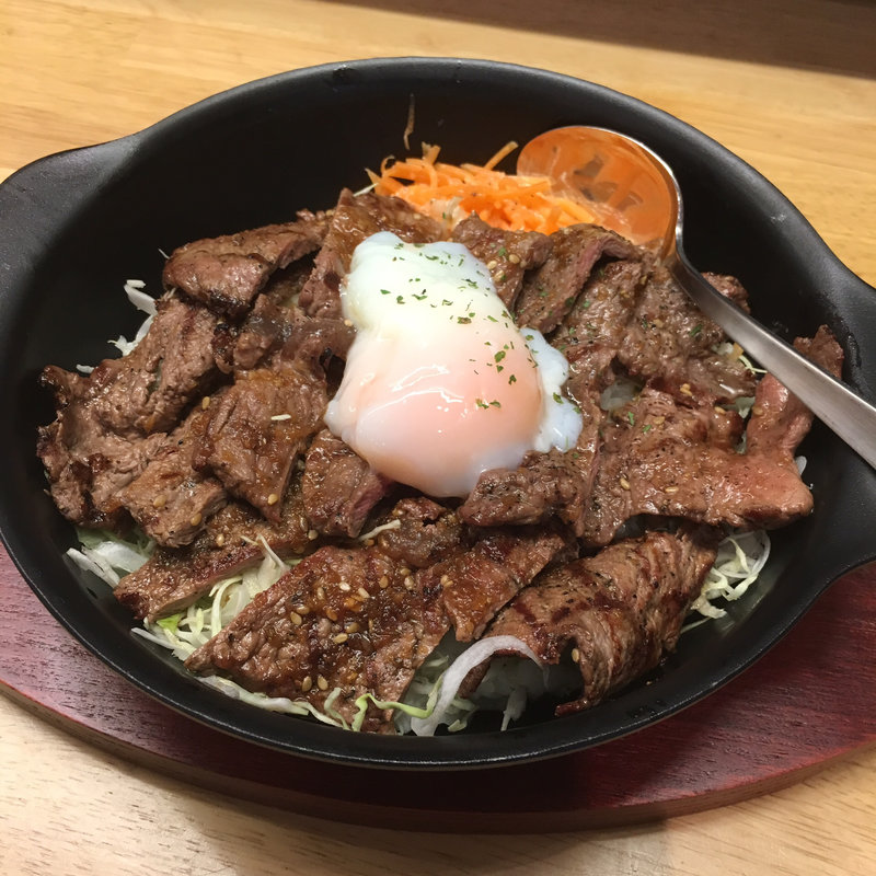 ステーキ丼(ランチ限定)(ステーキ屋松三鷹店)