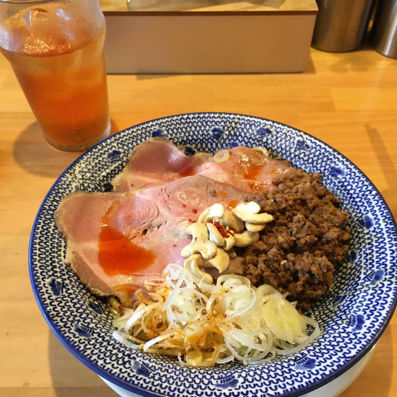 汁なし坦担麺(担担麺の掟を破る者)