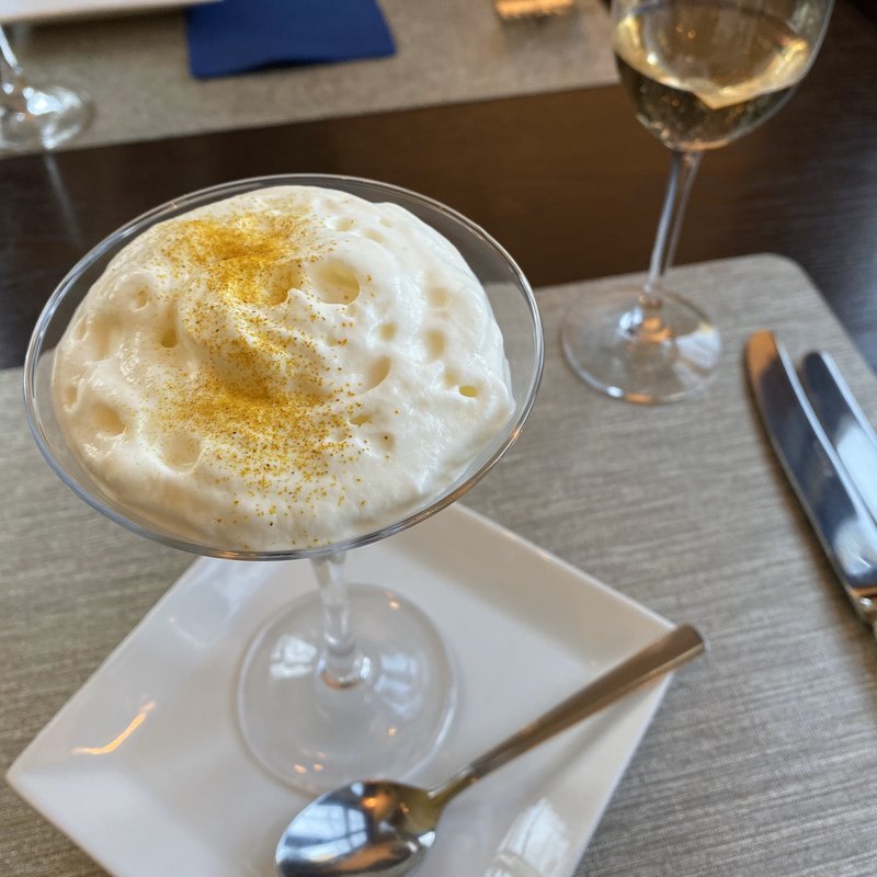 カリフラワームース生ハムジュレ(エサンス)