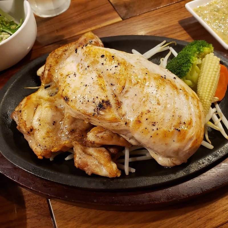 鶏モモ肉 200g + 鶏ムネ肉 200g(筋肉食堂 渋谷店)
