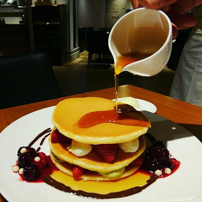 ピスタチオとクリームチーズのパンケーキ(カフェ クベール （CAFE COUVERT）)