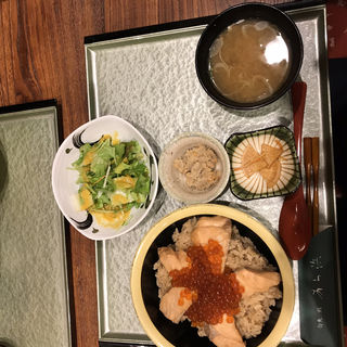 仙台駅周辺で食べられる海鮮丼ランキング Sarah サラ