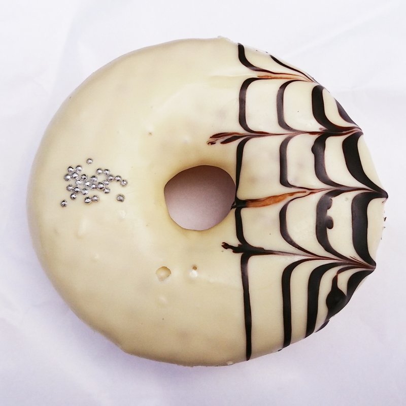 シウナスホワイト(タコス&ドーナツ)