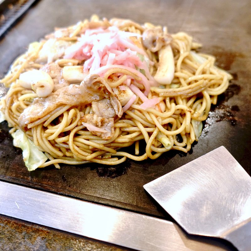 ミックス焼きそば(七つの壁)
