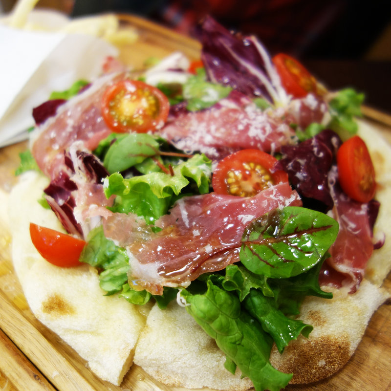 プロシュット・インサラータ(ピンサ・ロマーナ 福岡天神店(Pinseria Pinsa Romana))