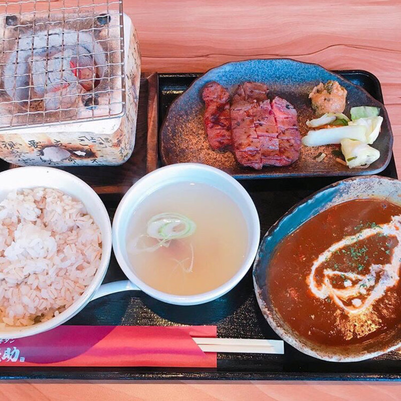 牛タン焼きタンシチューセット(牛タン圭助 飯田橋店)