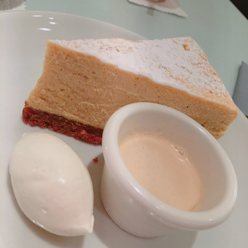 ほうじ茶チーズケーキ(新宿ガーデンファーム 新宿東口駅前店 )