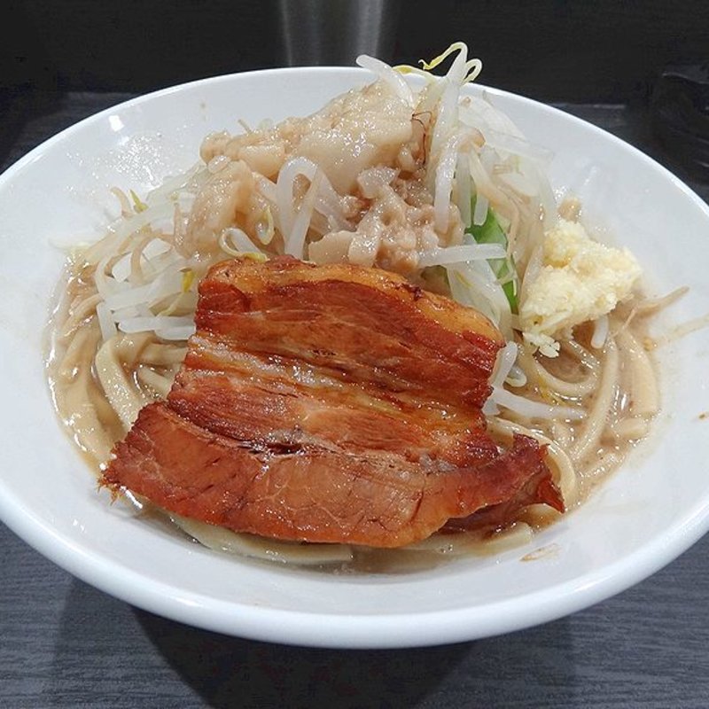 中ラーメン(ラーメン フクロウ)
