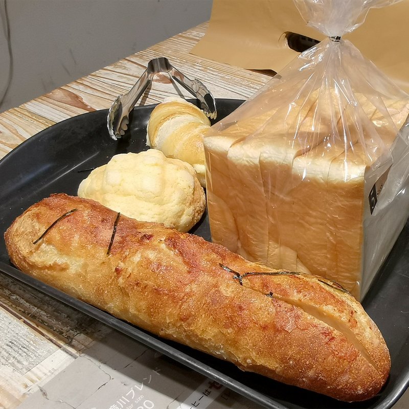 明太フランス(滝川パン 福岡天神店)