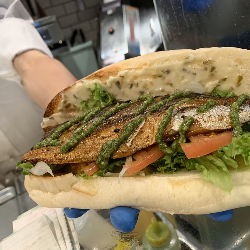 焼きサバ(焼きたてコッペ製パン)