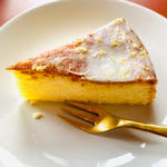 レモンケーキ(LOG CAFE＆BAR Atmosphere)