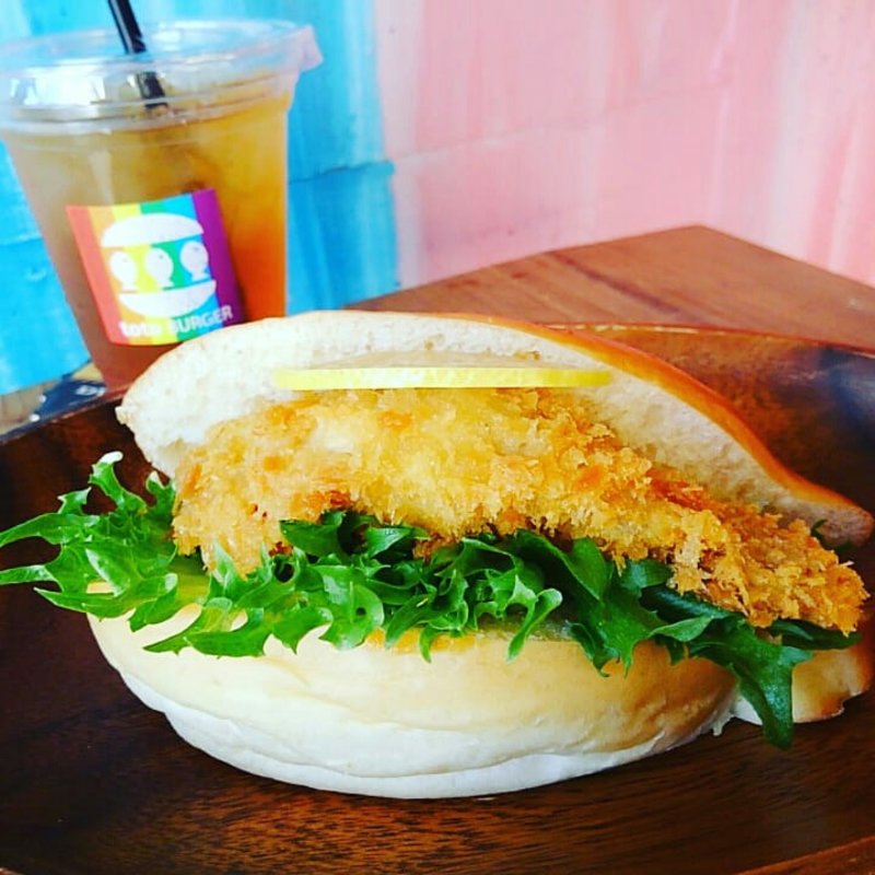 牡蠣バーガー(toto BURGER)