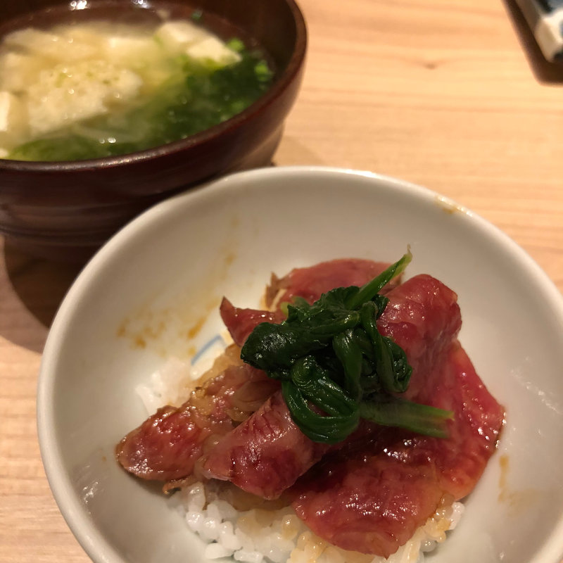 ステーキ丼(飯家くーた 西中洲店)