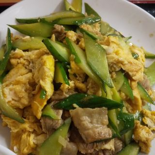 胡瓜と玉子炒め定食(金石餃子)