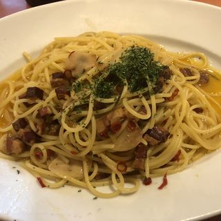 辛口！熟成パンチェッタとベーコンのペペロンチーノ(マンマパスタ 狛江店 （Mamma Pasta）)