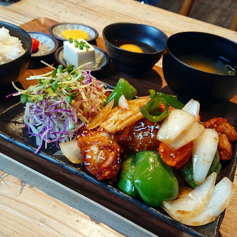 (紺屋町タイガー食堂)