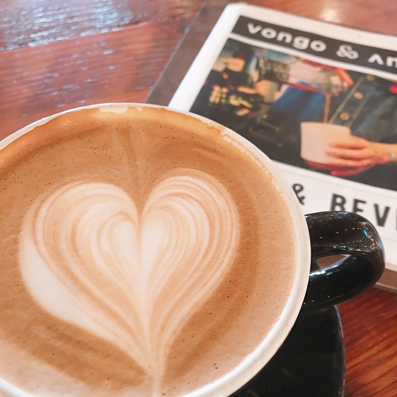 カフェ(ボンゴ アンド アンカー （VONGO & ANCHOR）)