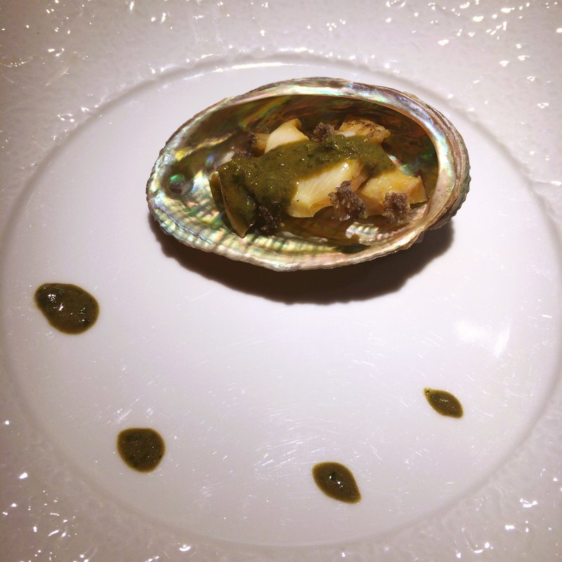 鮑のソテー(道頓堀てっぱんステーキ豊島家)