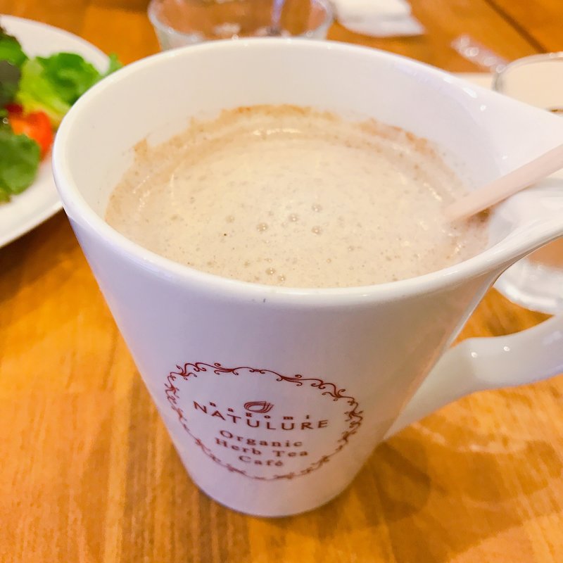 韃靼蕎麦ラテ(ナゴミナチュルア　オーガニックハーブティカフェ　根津店)