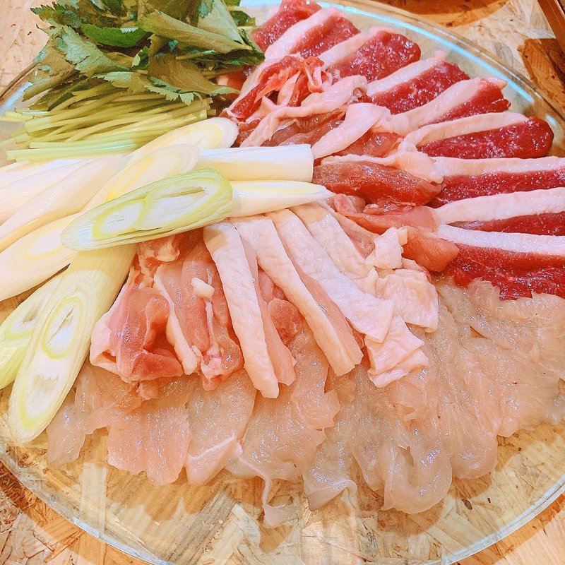 鴨鍋(鴨屋のビストロ肉酒場ねぎまplus +)