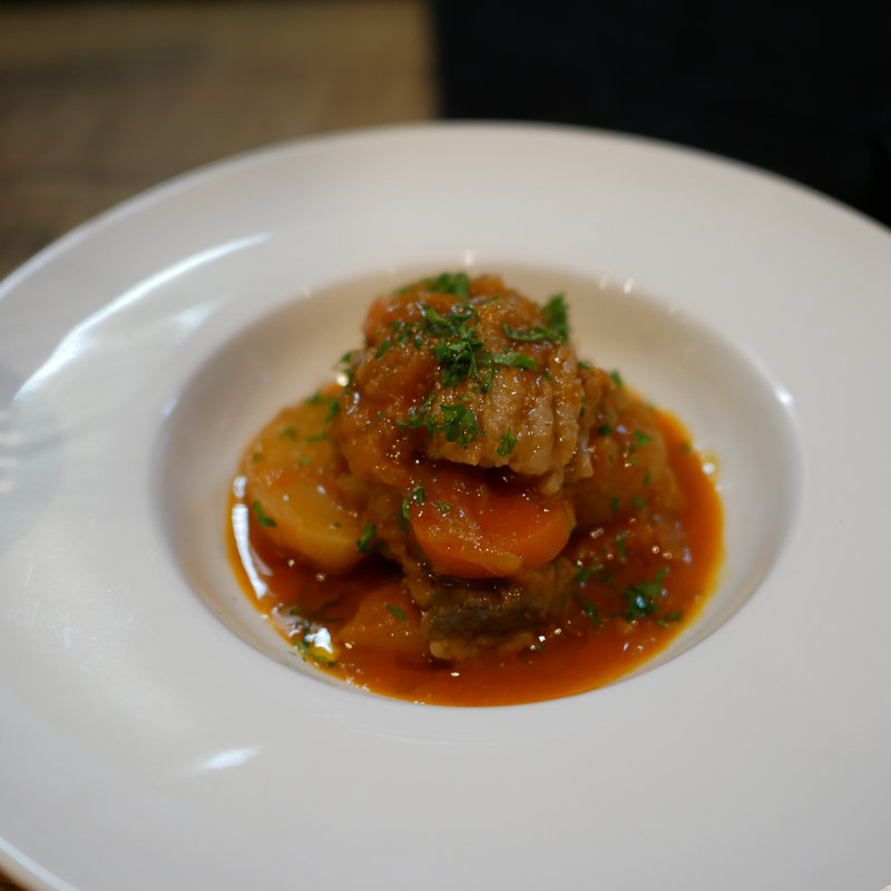 ビーフ・シチュー・グヤーシュs(おーどぶるハウス)