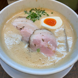 富雄駅周辺で食べられるおすすめのポークラーメン3選 Sarah サラ