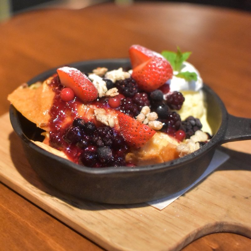 アパルトマン フレンチトースト バニラアイス添え(APARTMNET301)