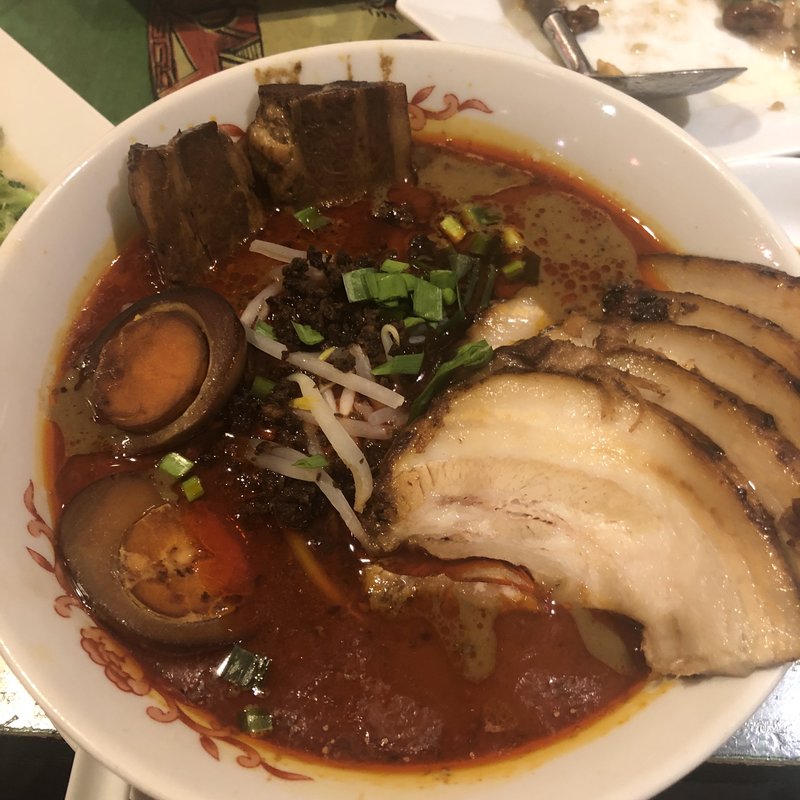 (紅虎餃子房 丸の内センタービル店 （ベニトラギョウザボウ）)