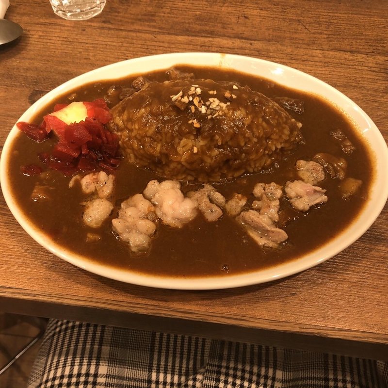 牛ホルモンカレー(串BAR くま食堂 )