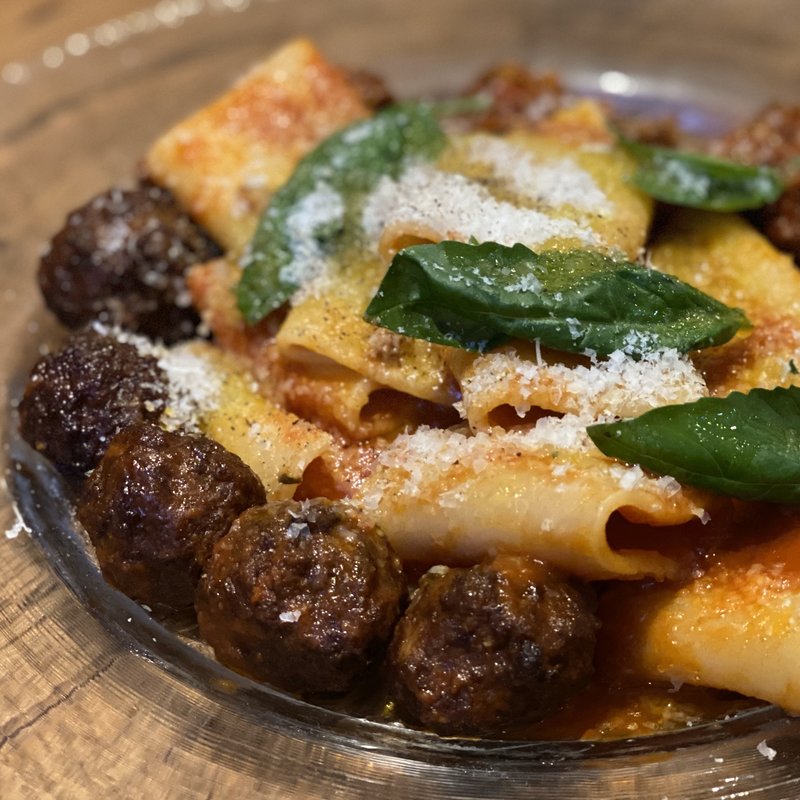 ゴロゴロお肉のナポリ風ミートソース"パッケリ"(LOGIC Nagano （ロジック）)