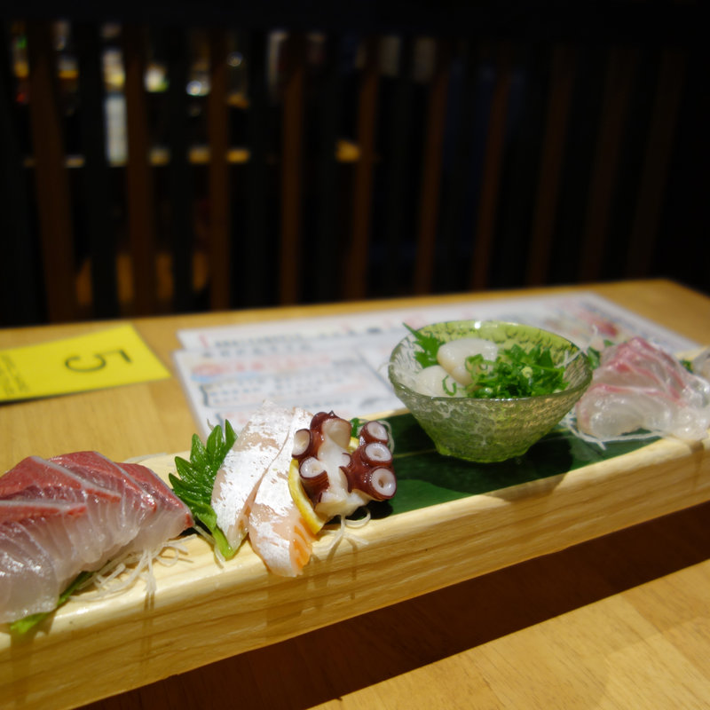お刺身盛り合わせ(大衆居食屋 しょうき 西新店)