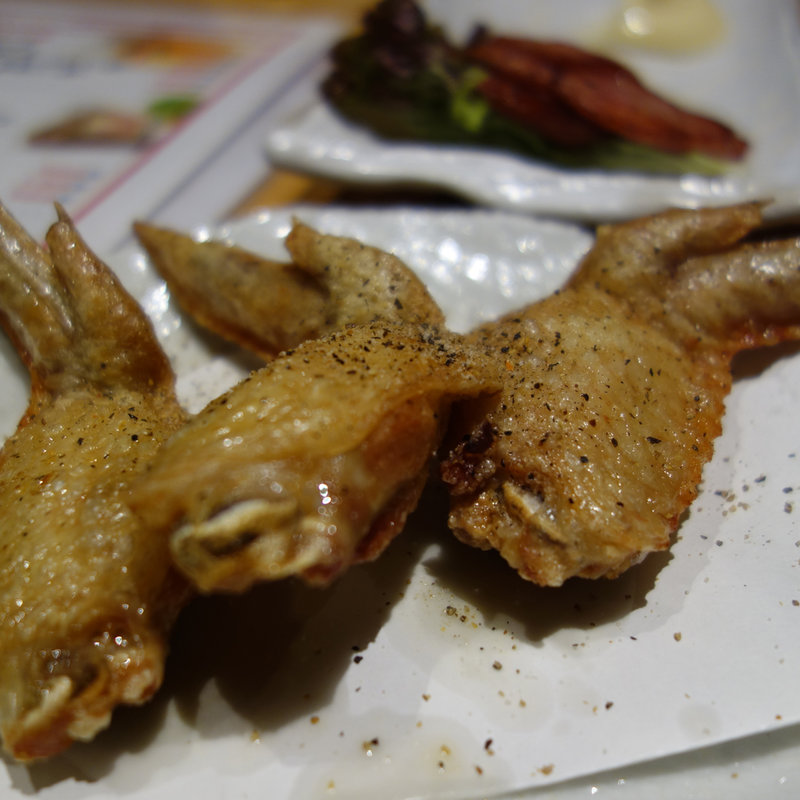 手羽先の唐揚げ(大衆居食屋 しょうき 西新店)