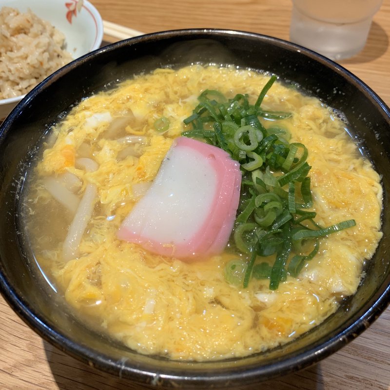 玉子とじうどん(うどん平)