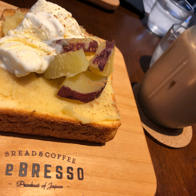 焼き芋&バニラトースト(レブレッソ横浜元町店)
