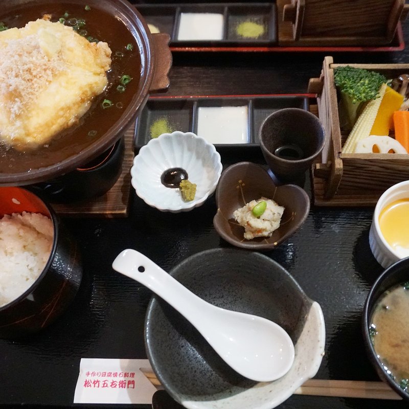 おぼろ豆腐の厚揚げセット(手作り豆腐 懐石料理 松竹五右衛門 清水店)