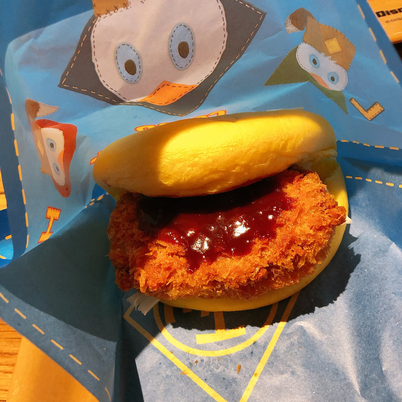 メンチカツバーガーセット(キャンプ・ウッドチャック・キッチン)