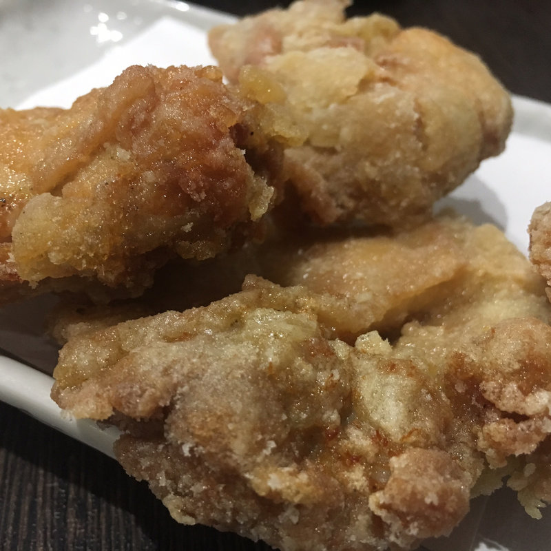 熟成鶏もも唐揚（3コ）(中華そば担々麺 六味亭)