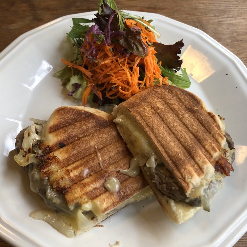 ハンバーグのパニーニ(ブリキッカ （BRIKIKKA）)