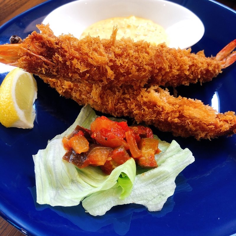 お頭付エビフライランチ（ライス、ソフトドリンク付）(荻窪cafe＆bar Quartet（カフェアンドバルカルテット）)